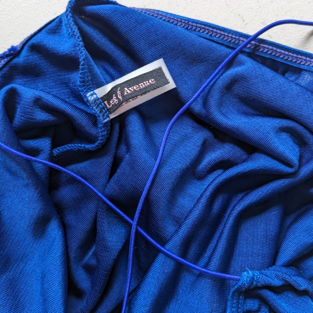 Backless Blue Dress - Picture 4 of 7